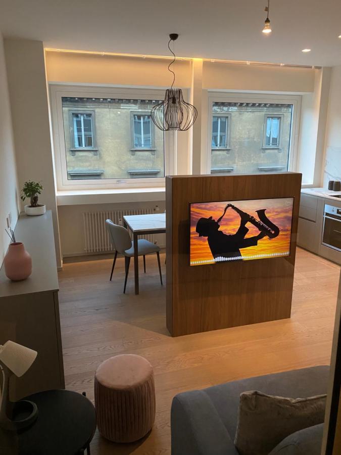 Torino 64 - Duomo City Center Luxury Apartment Perfect X2! Милан Экстерьер фото