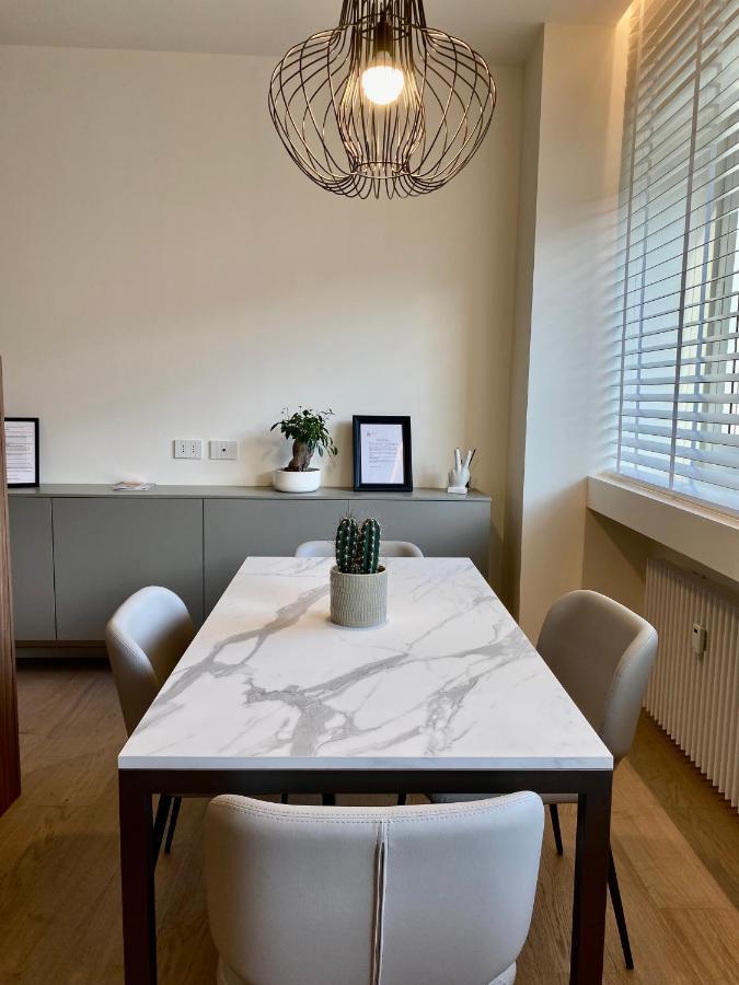 Torino 64 - Duomo City Center Luxury Apartment Perfect X2! Милан Экстерьер фото